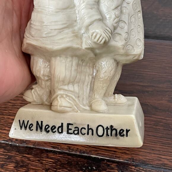 Vintage Russ Berries Figurine We Need Each Other 1970s USA Kitschy Whimsical - Picture 2 of 11